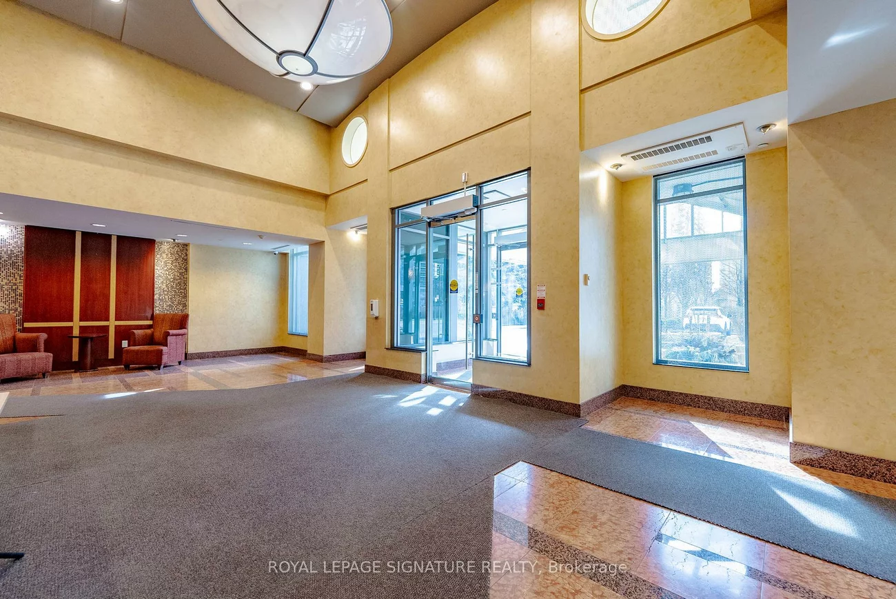 1768, St Clair, Weston-Pellam Park, Toronto