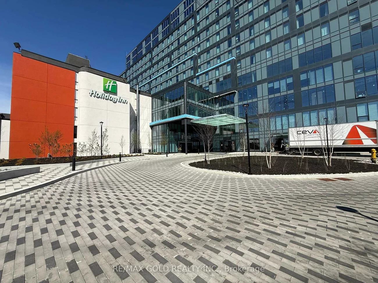 998, Martin Grove, West Humber-Clairville, Toronto
