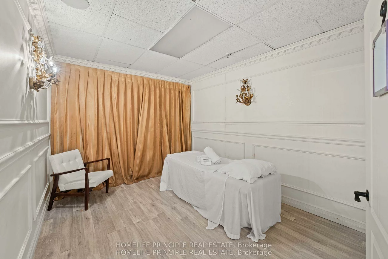 1270, Finch, York University Heights, Toronto