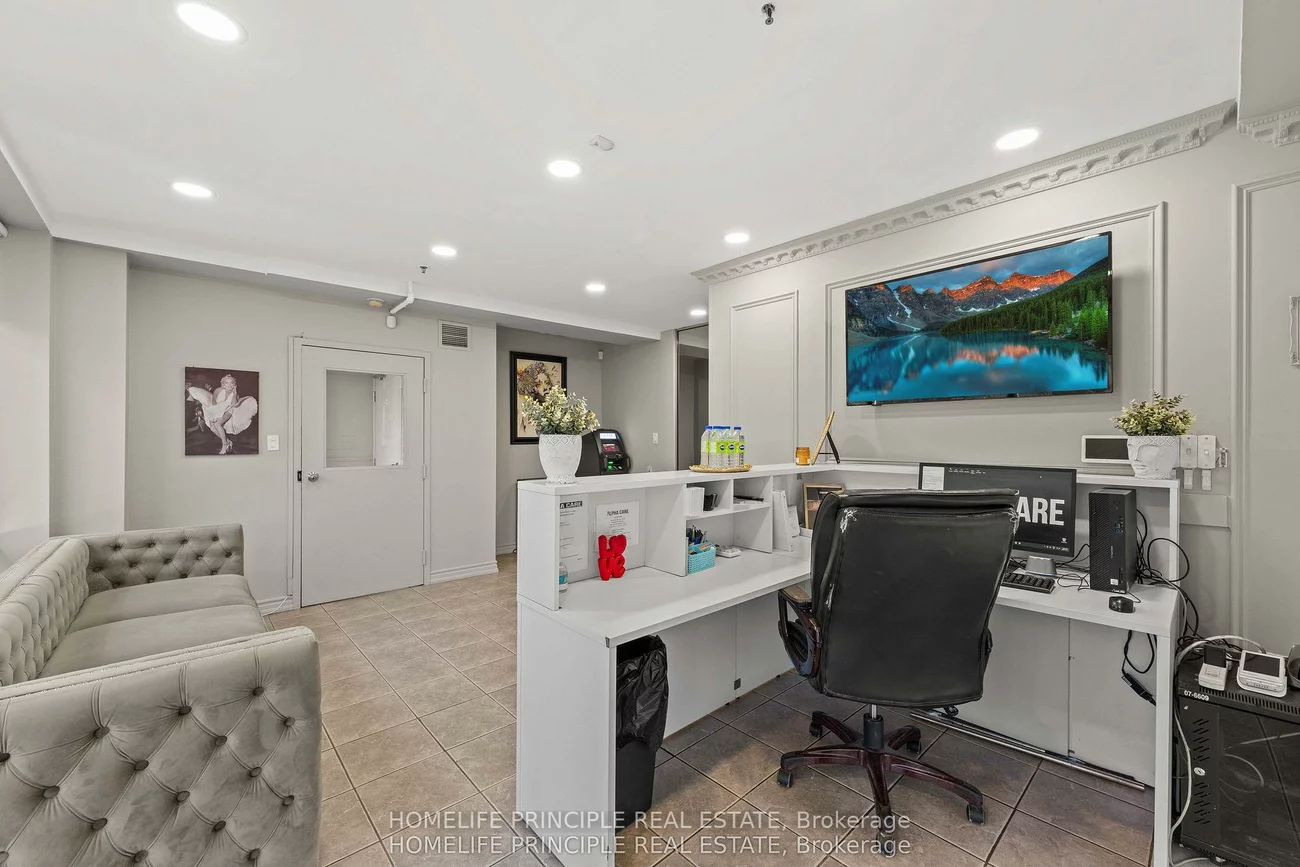 1270, Finch, York University Heights, Toronto