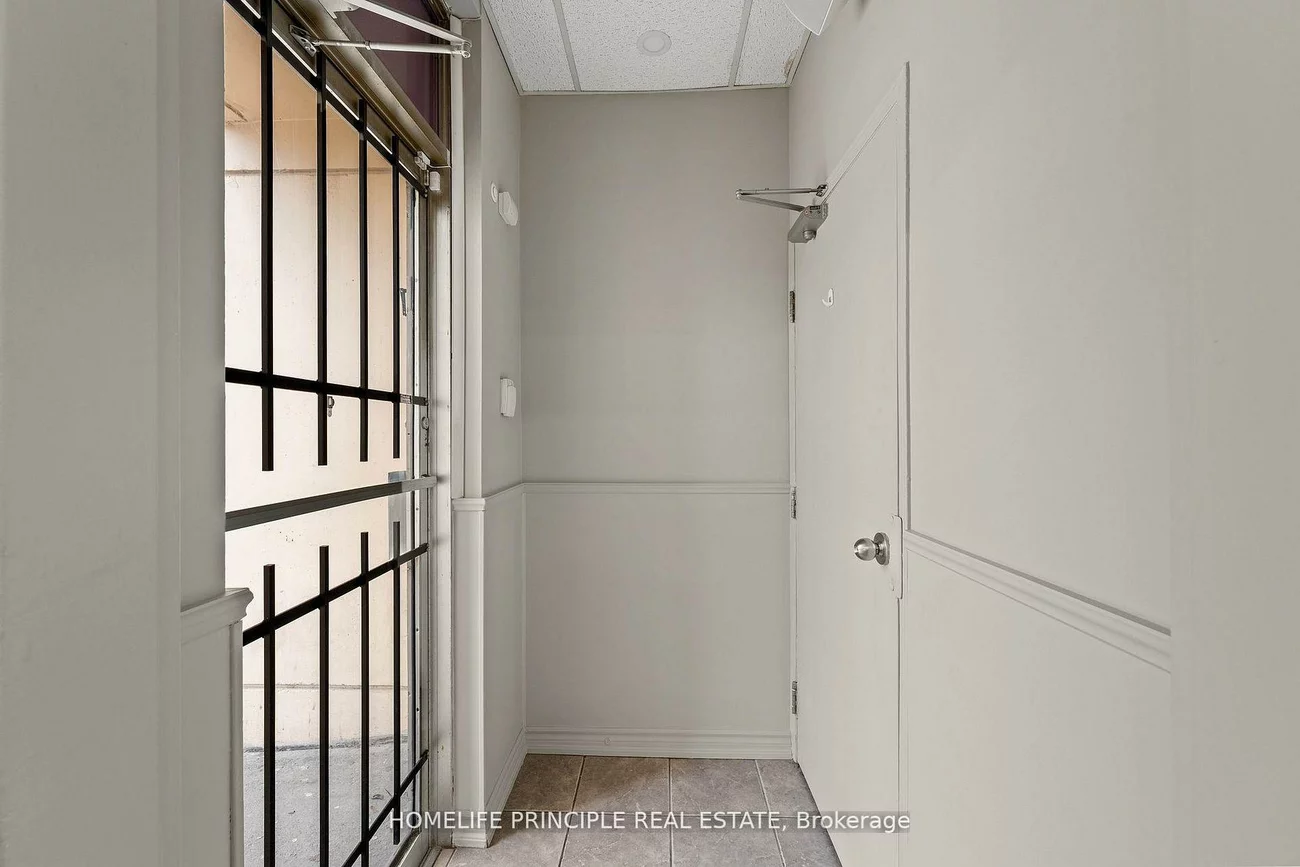 1270, Finch, York University Heights, Toronto
