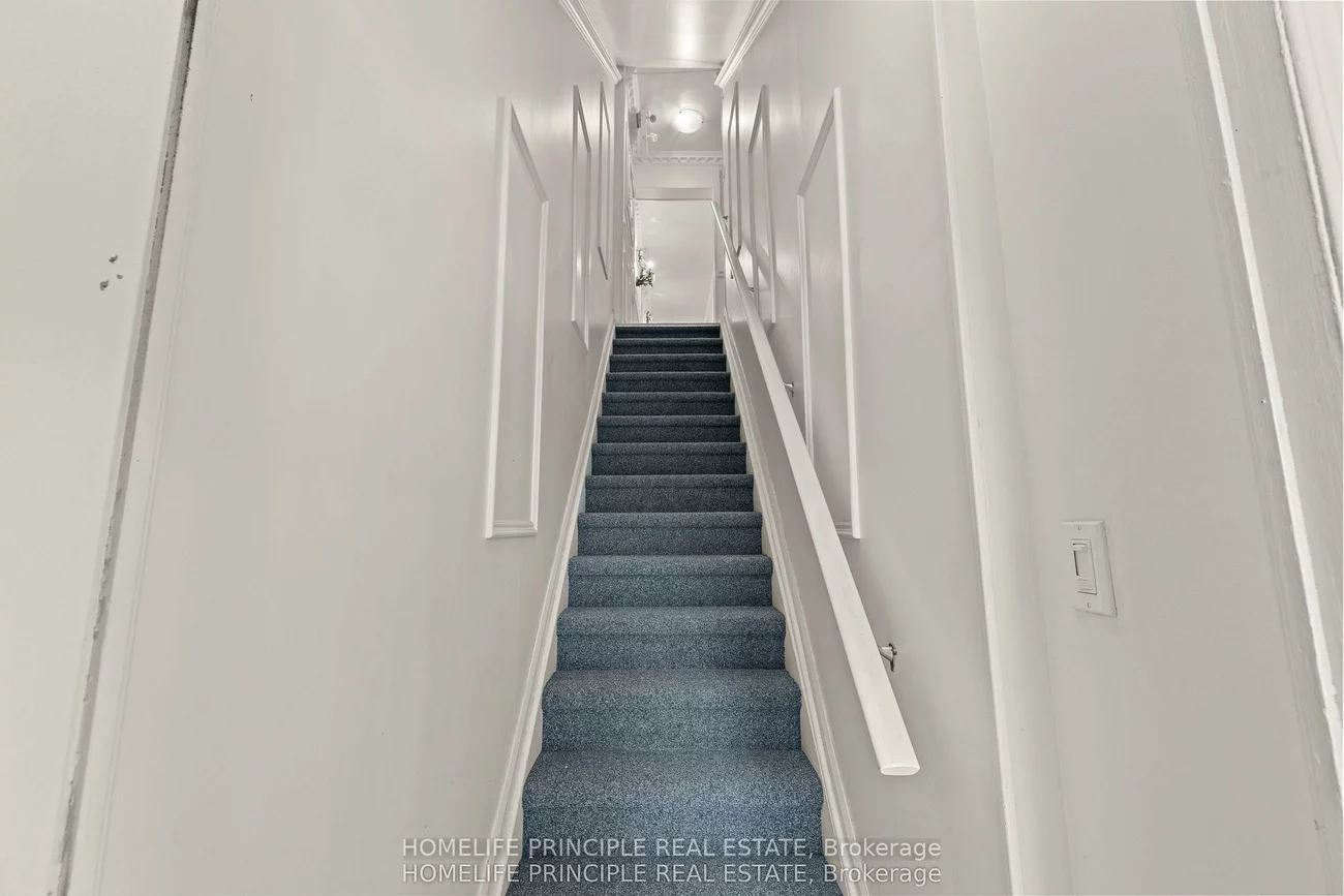 1270, Finch, York University Heights, Toronto