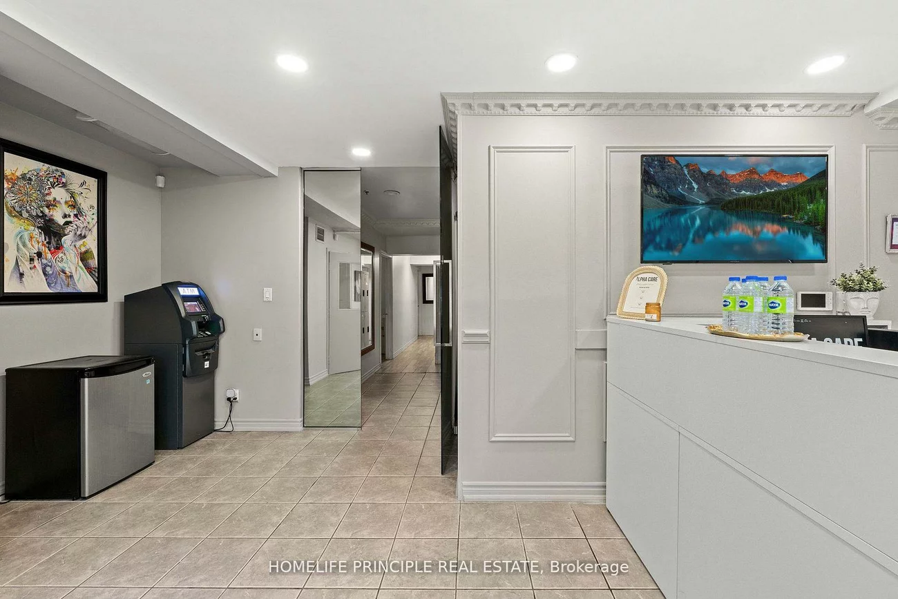 1270, Finch, York University Heights, Toronto