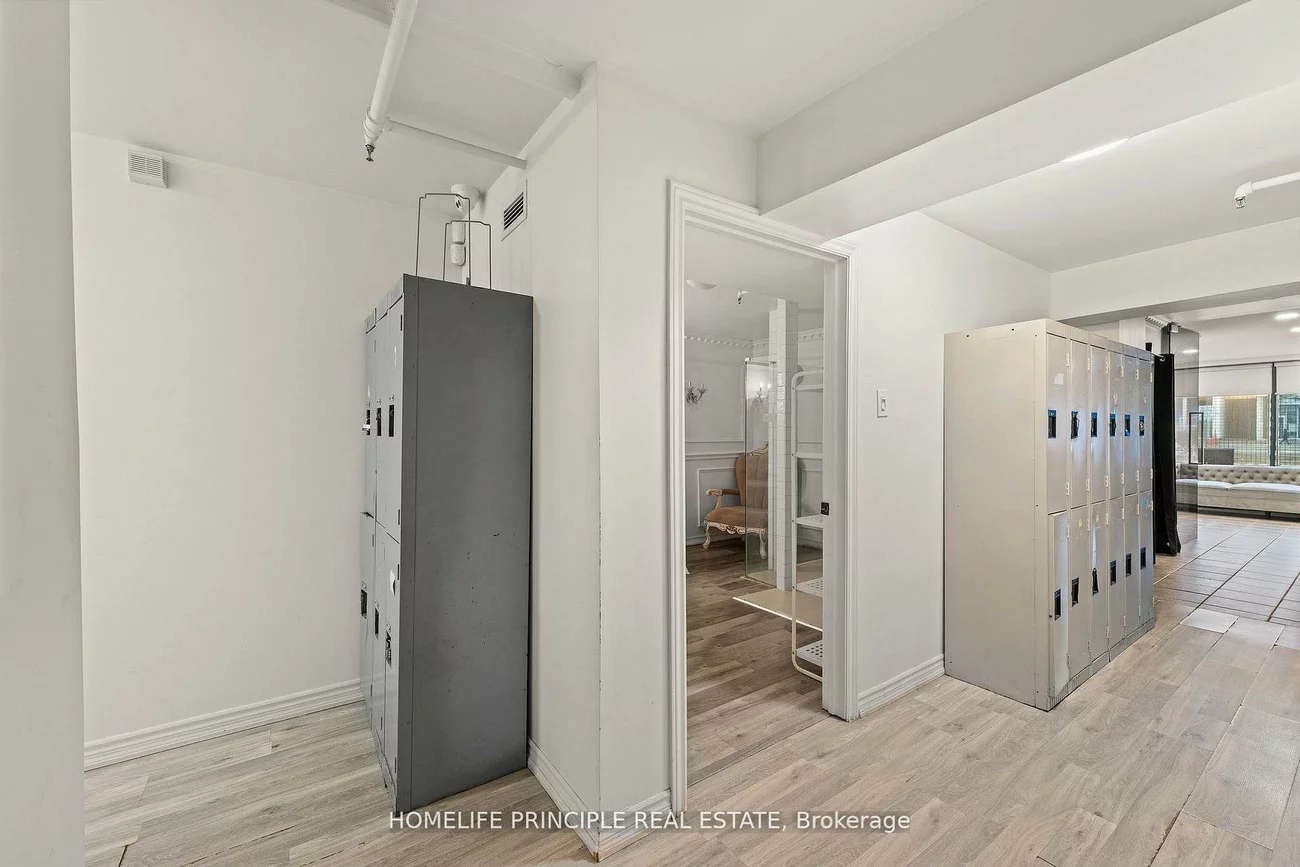 1270, Finch, York University Heights, Toronto
