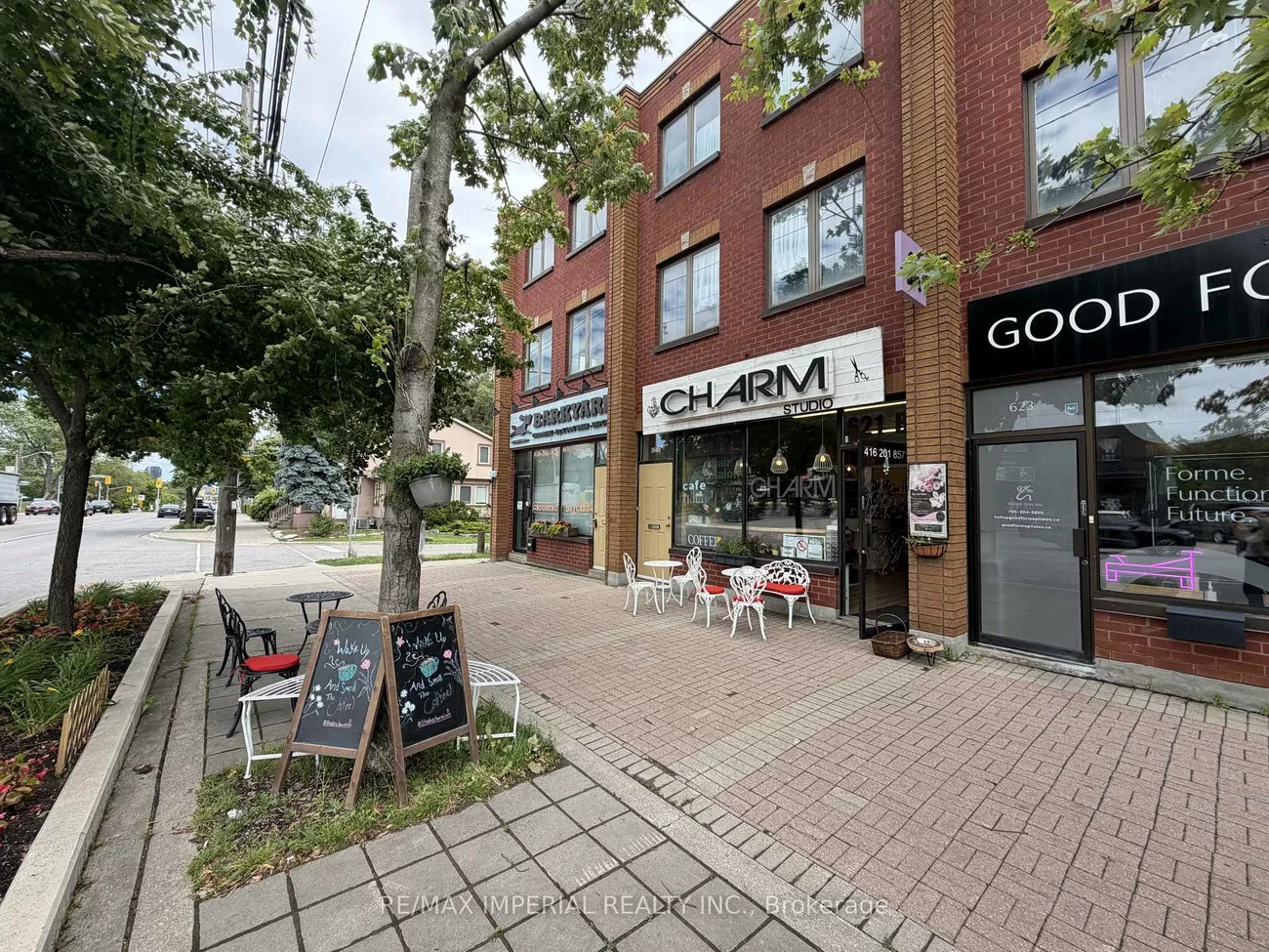 621B&C, The Queensway, Stonegate-Queensway, Toronto