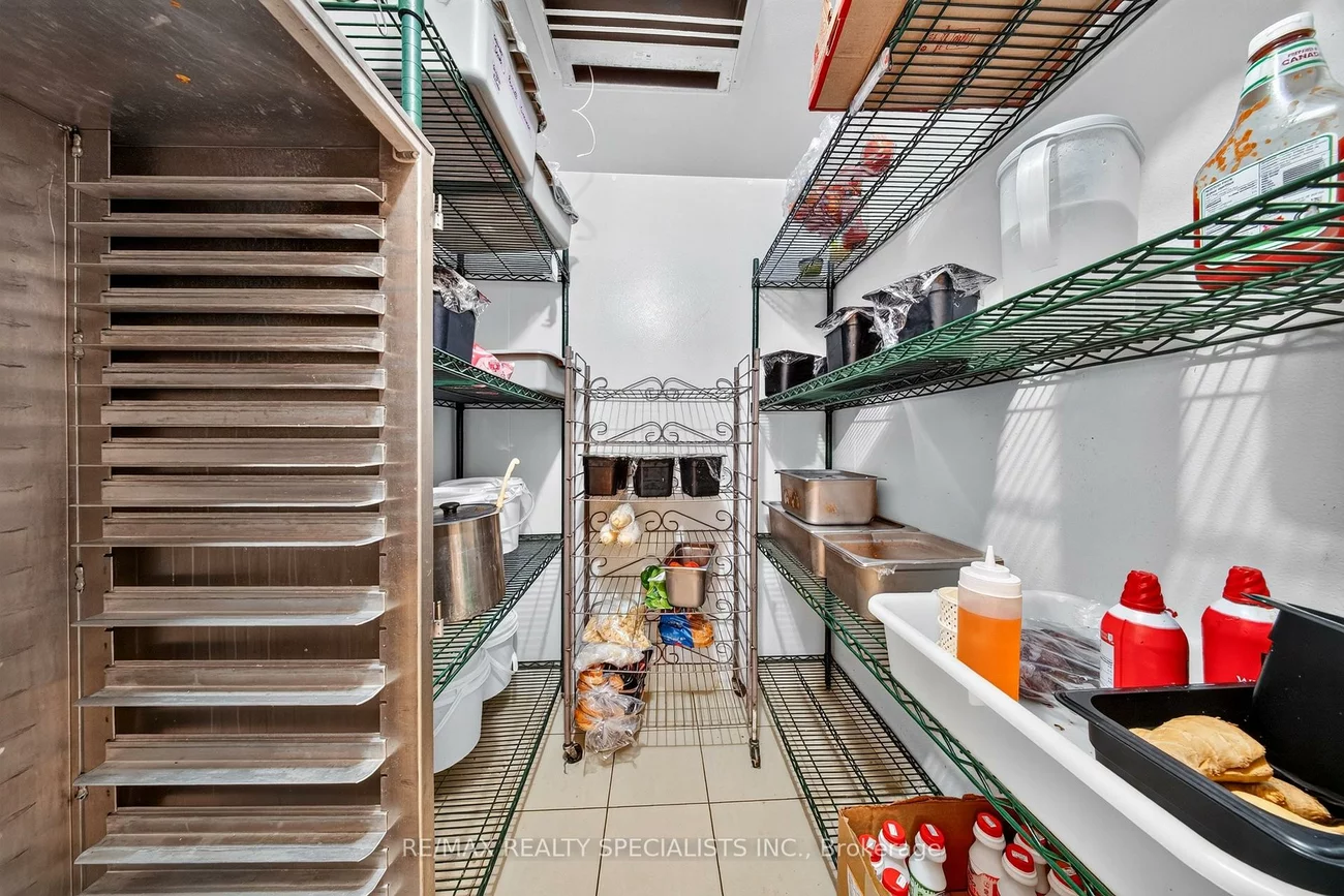 2930, Islington, Humber Summit, Toronto