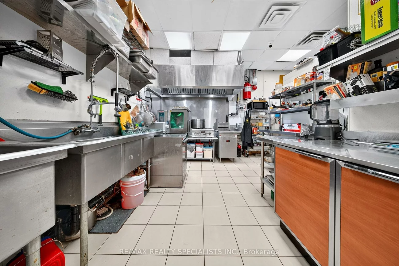 2930, Islington, Humber Summit, Toronto