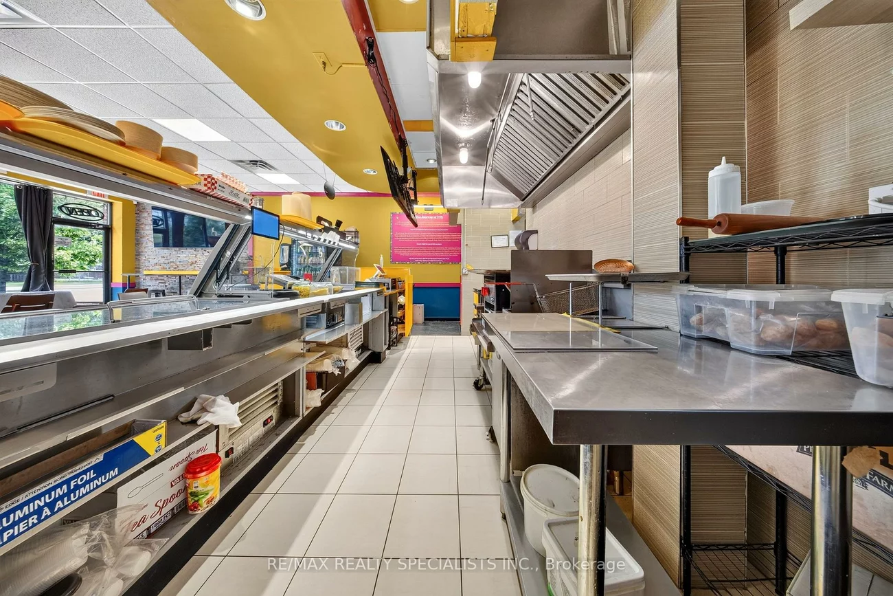 2930, Islington, Humber Summit, Toronto