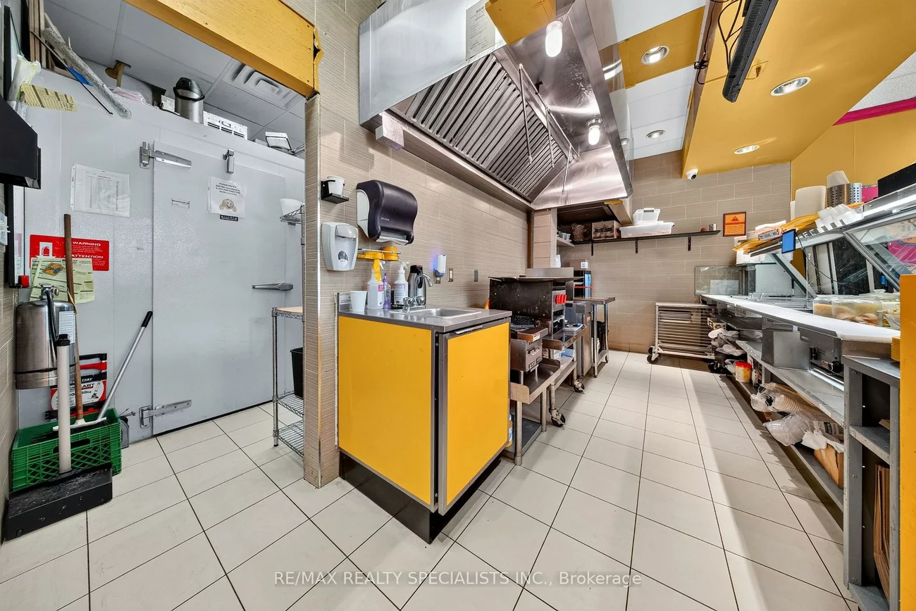 2930, Islington, Humber Summit, Toronto