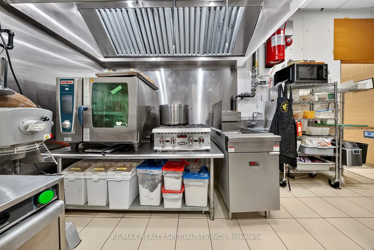 2930, Islington, Humber Summit, Toronto