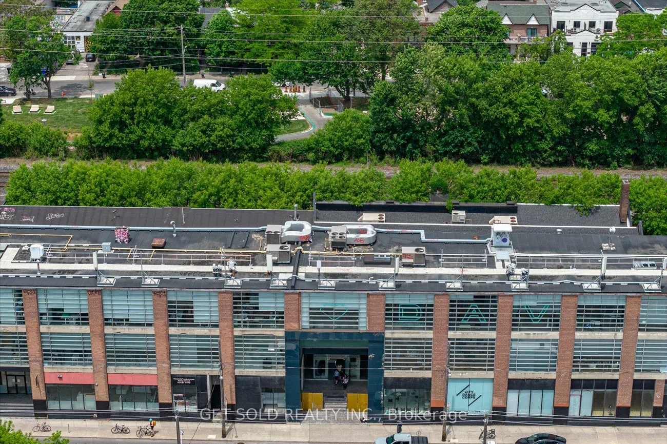 950, Dupont, Dovercourt-Wallace Emerson-Junction, Toronto