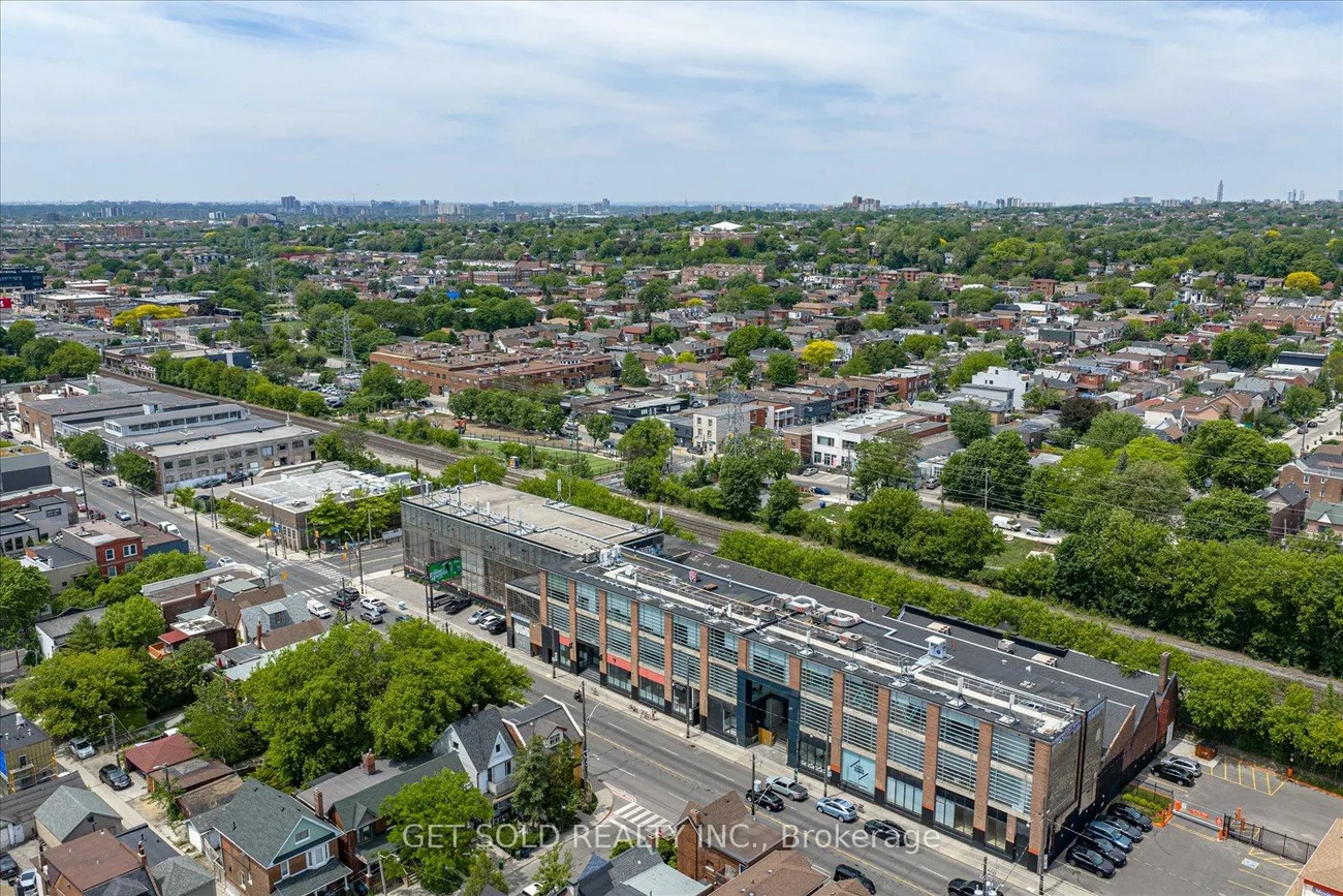 950, Dupont, Dovercourt-Wallace Emerson-Junction, Toronto