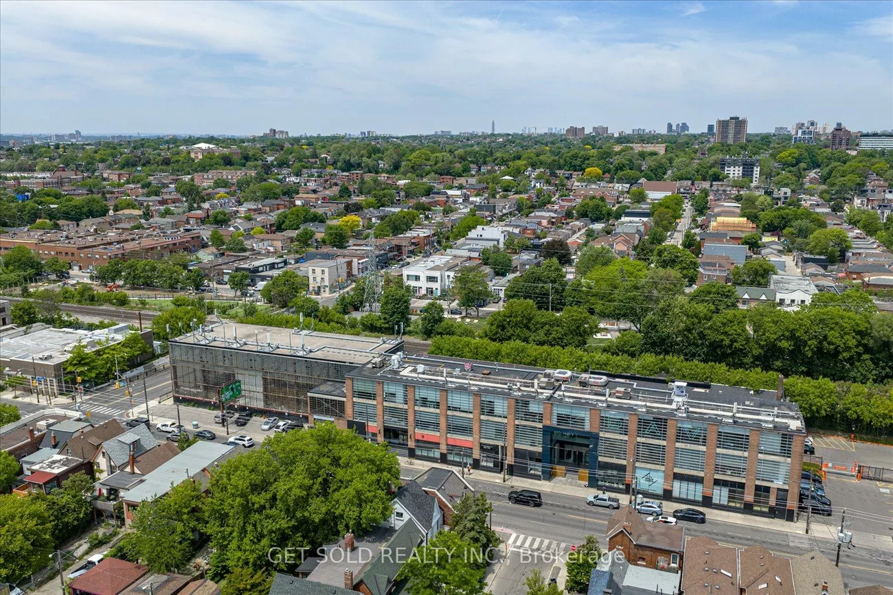 950, Dupont, Dovercourt-Wallace Emerson-Junction, Toronto