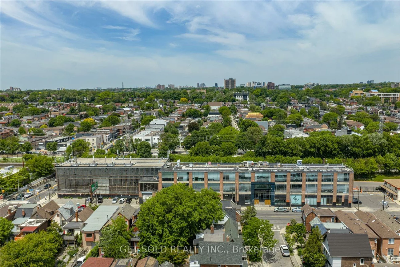 950, Dupont, Dovercourt-Wallace Emerson-Junction, Toronto