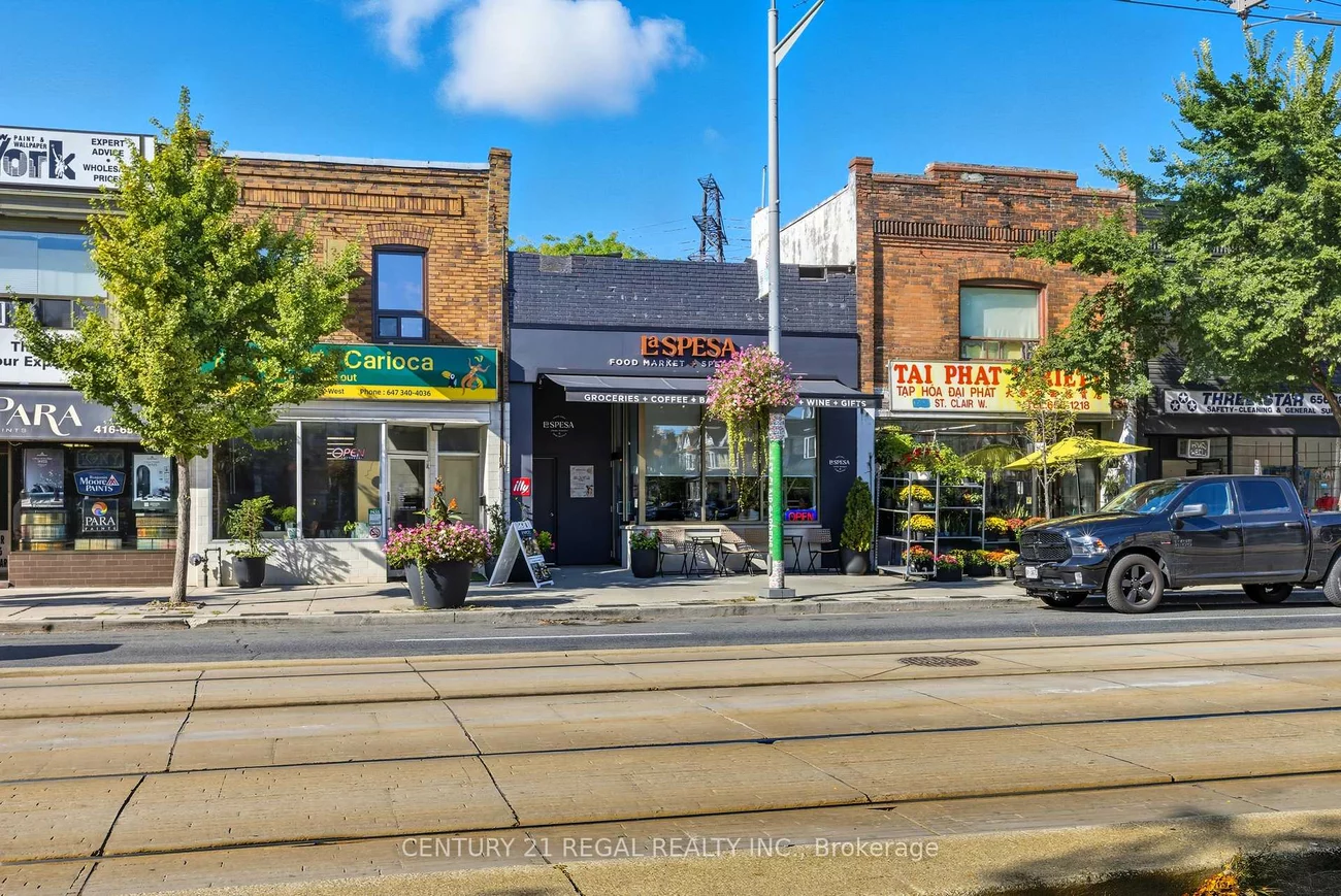 1700, St Clair, Weston-Pellam Park, Toronto