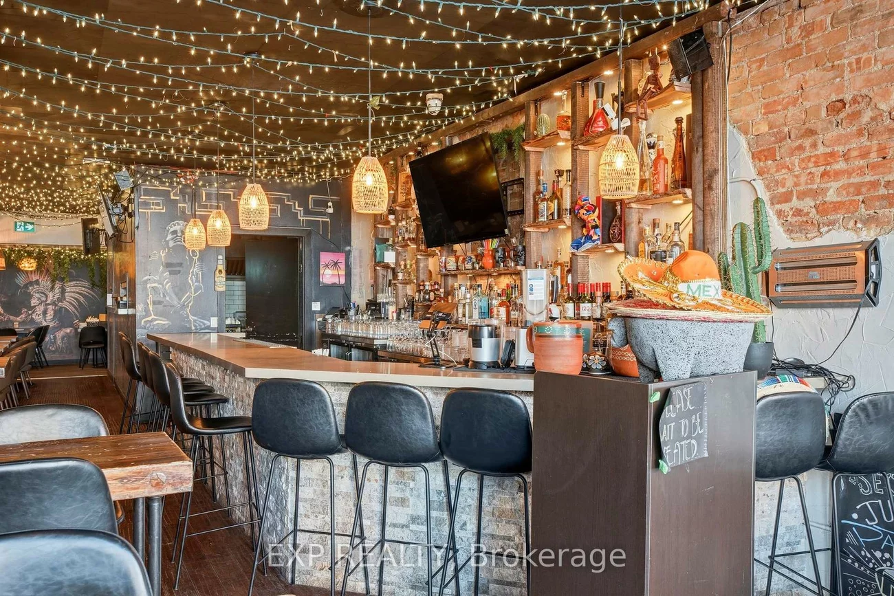 1263, Queen, South Parkdale, Toronto