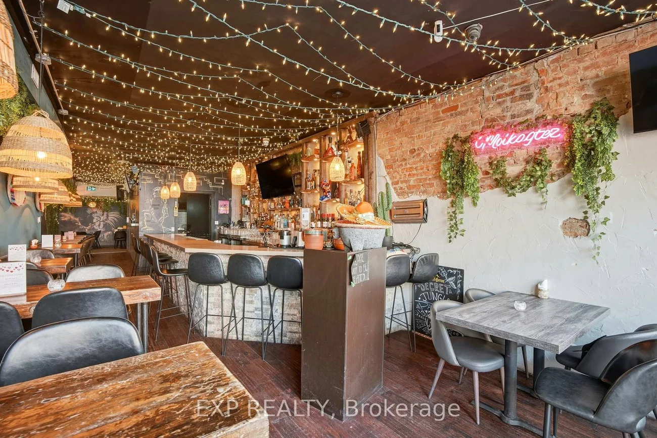 1263, Queen, South Parkdale, Toronto