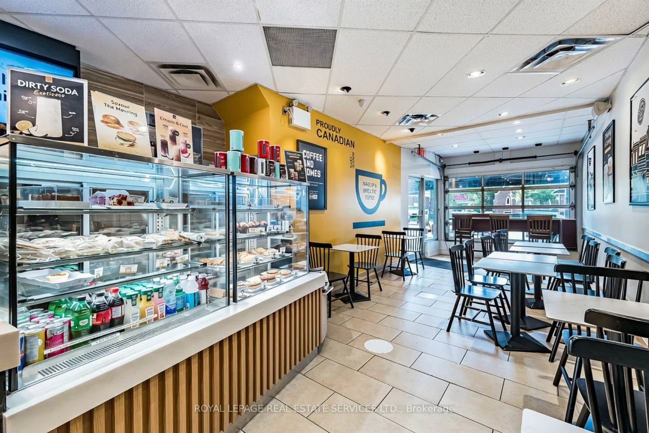 2340, Bloor, Runnymede-Bloor West Village, Toronto