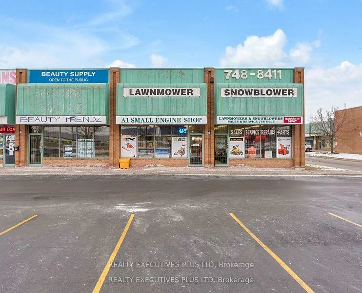 6921, Steeles, West Humber-Clairville, Toronto