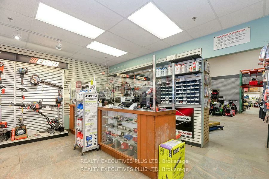 6921, Steeles, West Humber-Clairville, Toronto