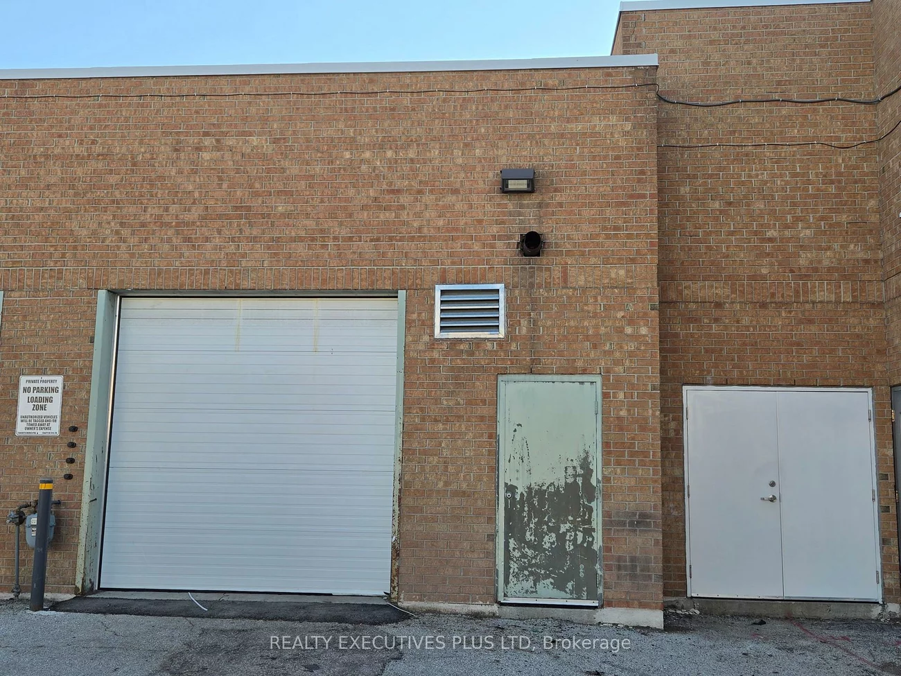 6921, Steeles, West Humber-Clairville, Toronto