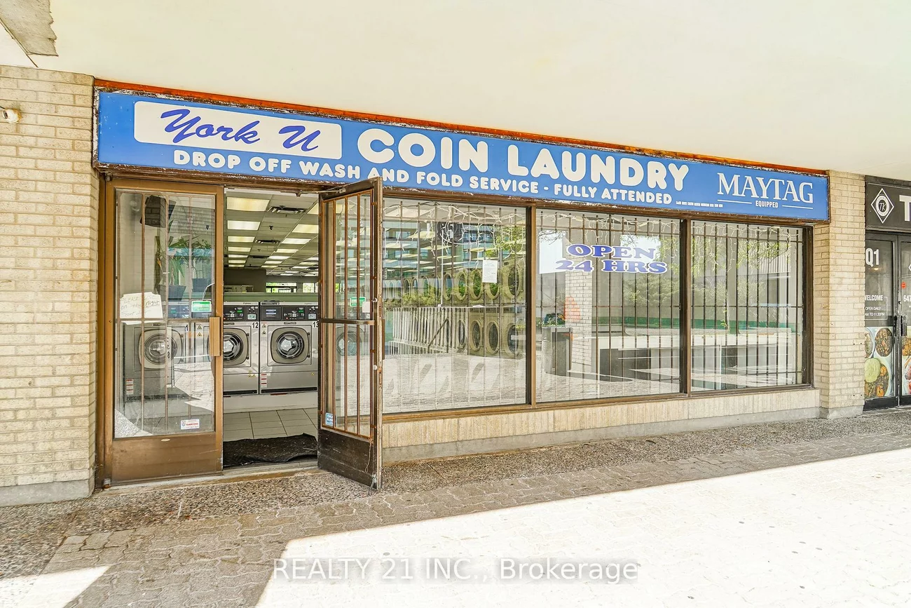 45, Four Winds, York University Heights, Toronto