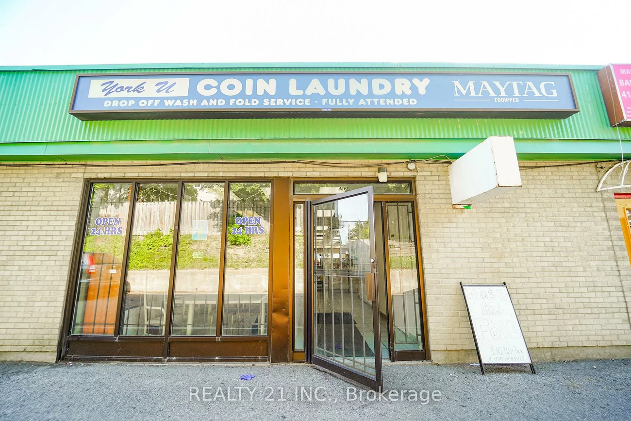 45, Four Winds, York University Heights, Toronto