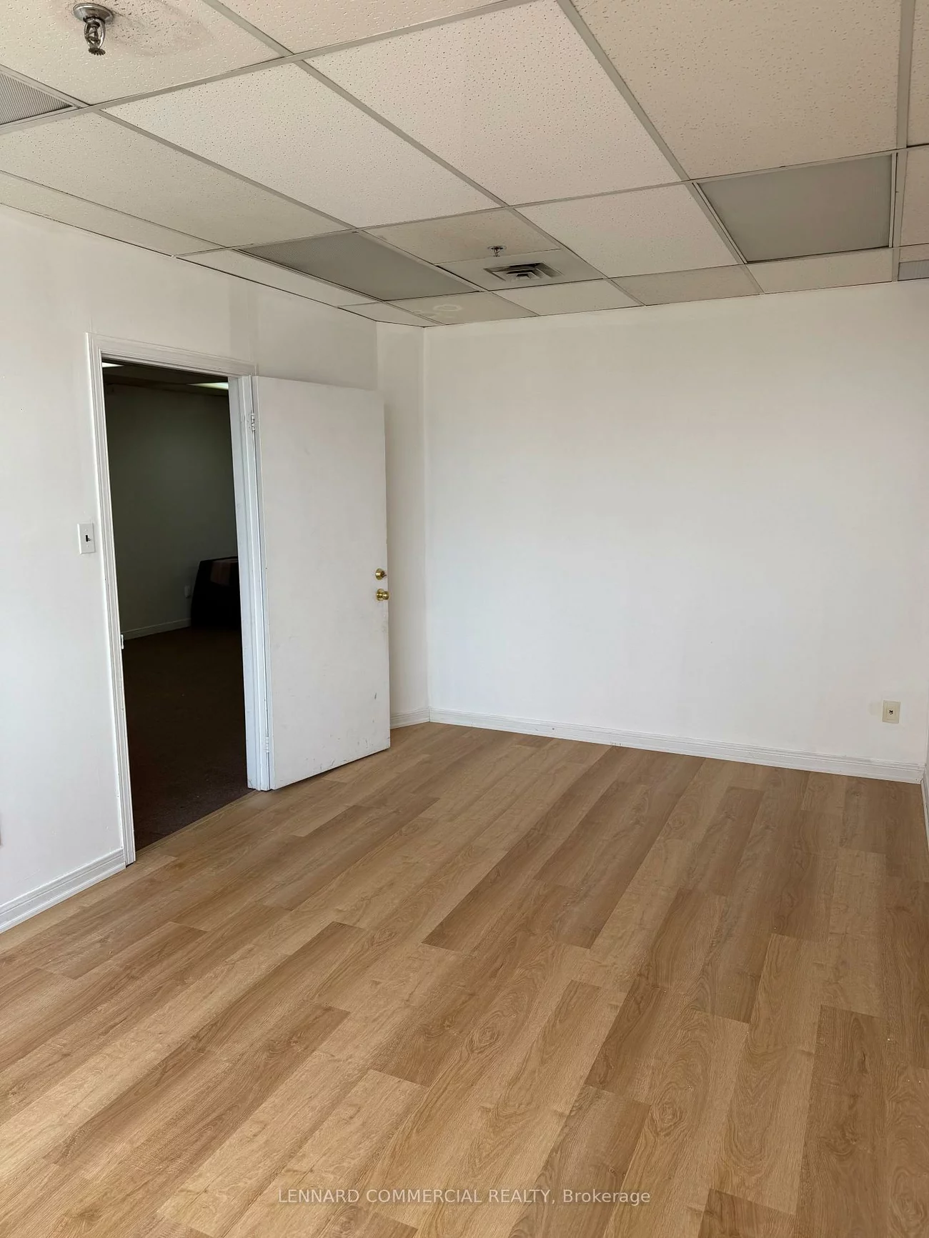 750, Oakdale, Glenfield-Jane Heights, Toronto