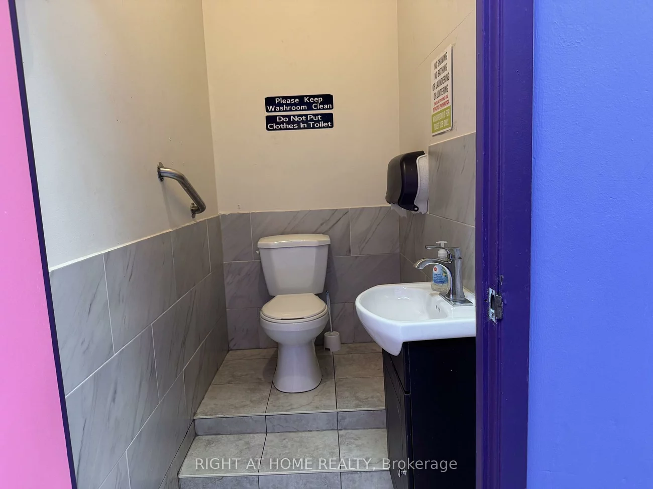 20A, Rexdale, Rexdale-Kipling, Toronto
