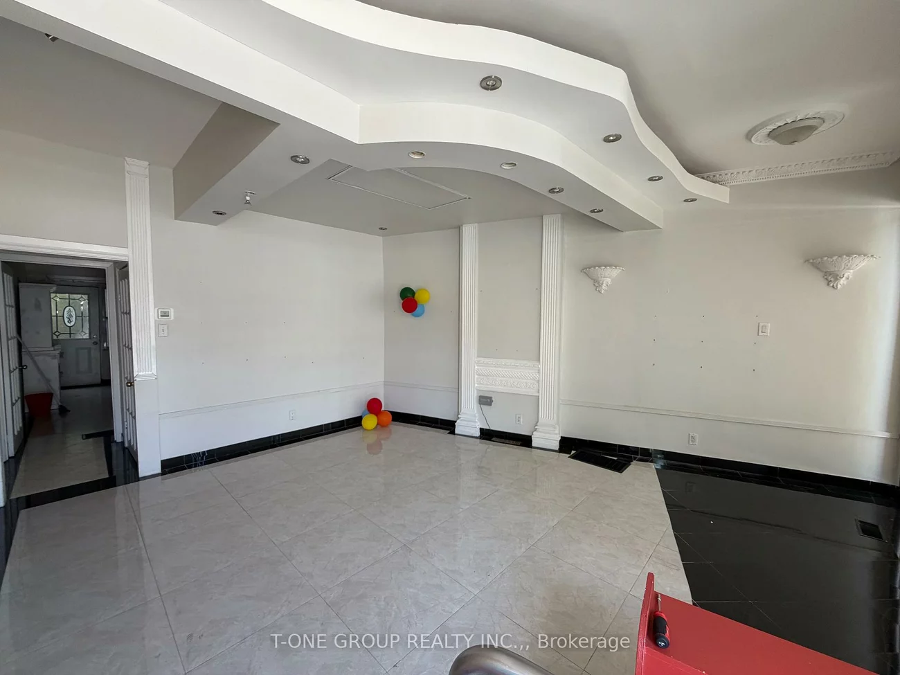 3287, Dundas, Junction Area, Toronto