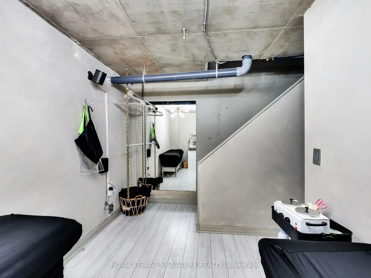 475D, Rogers, Keelesdale-Eglinton West, Toronto