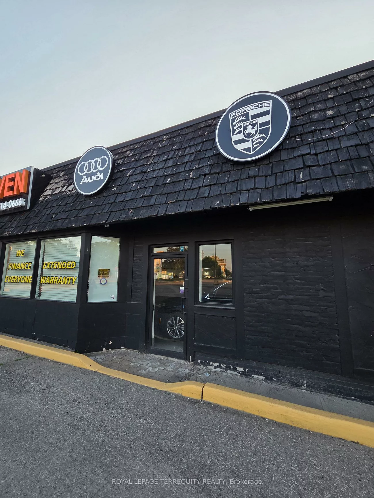 1025, Finch, York University Heights, Toronto