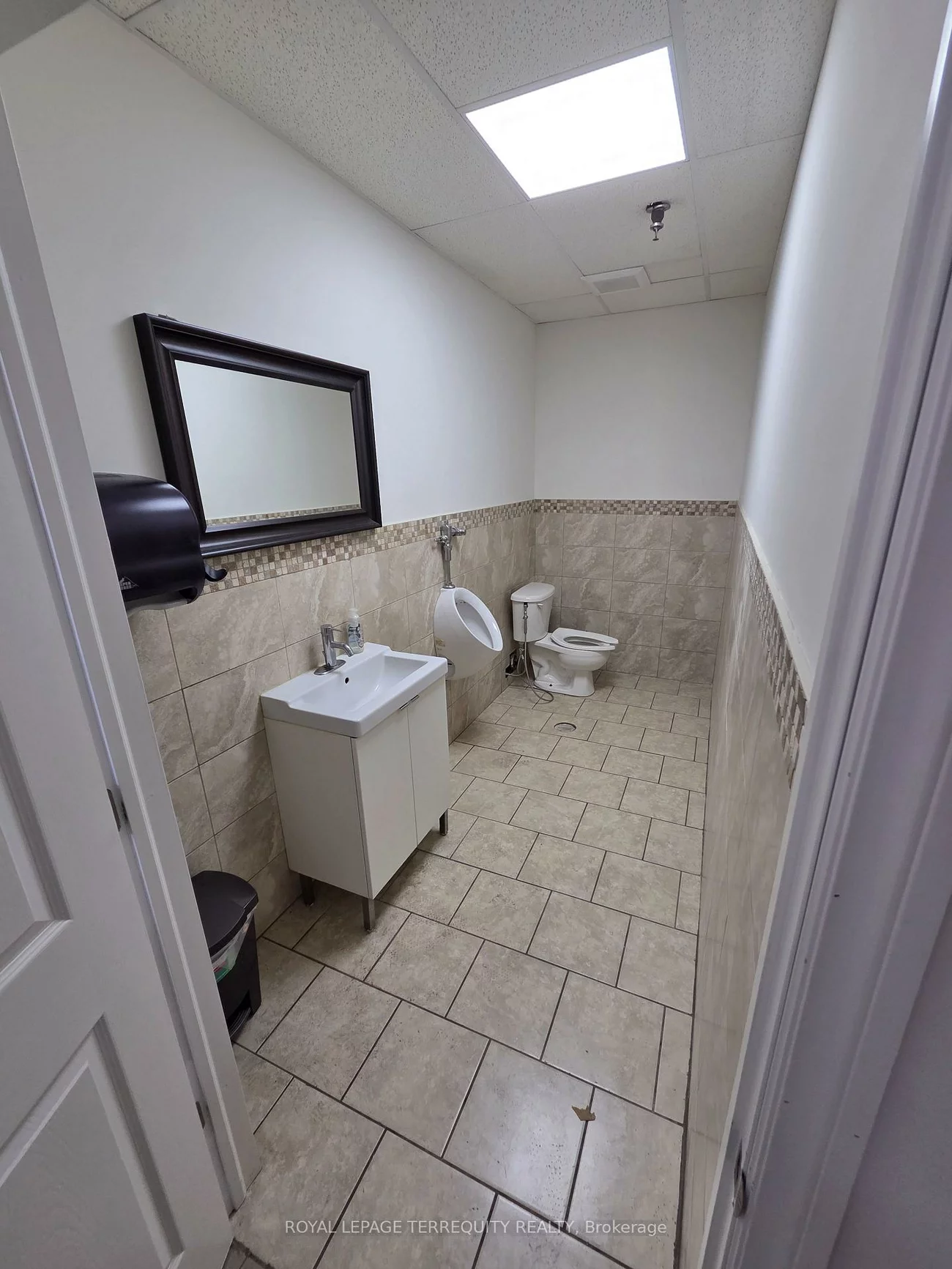 1025, Finch, York University Heights, Toronto