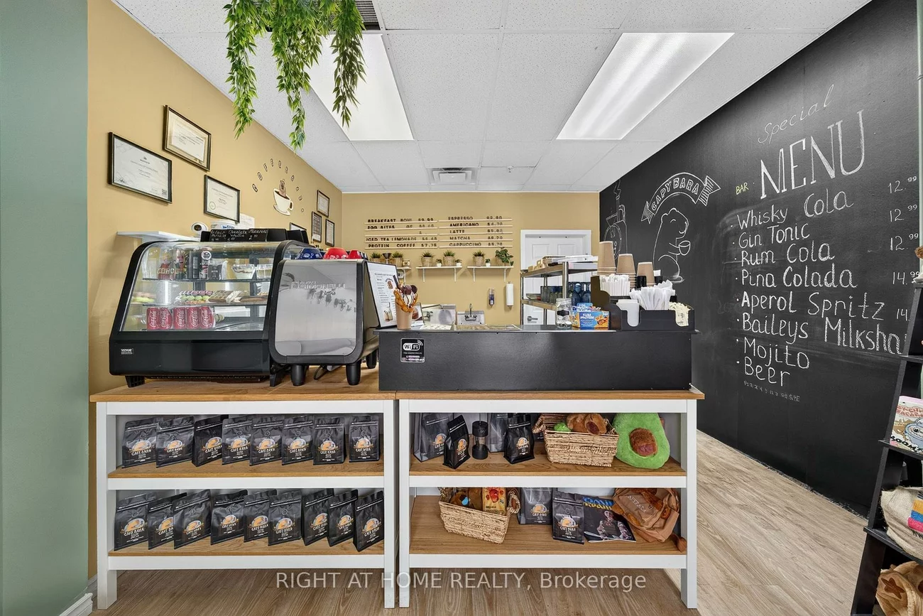 2323, Bloor, High Park-Swansea, Toronto
