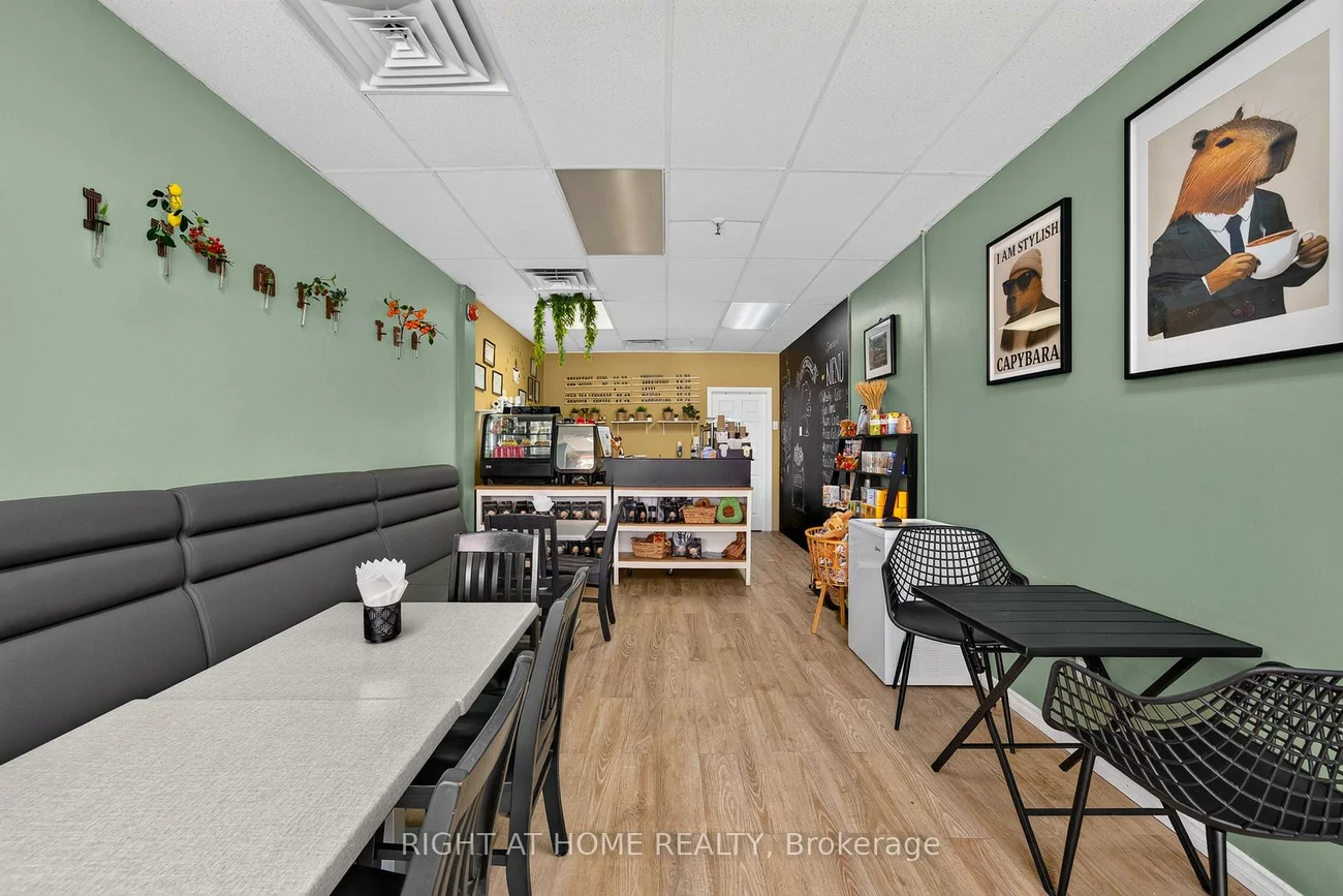 2323, Bloor, High Park-Swansea, Toronto