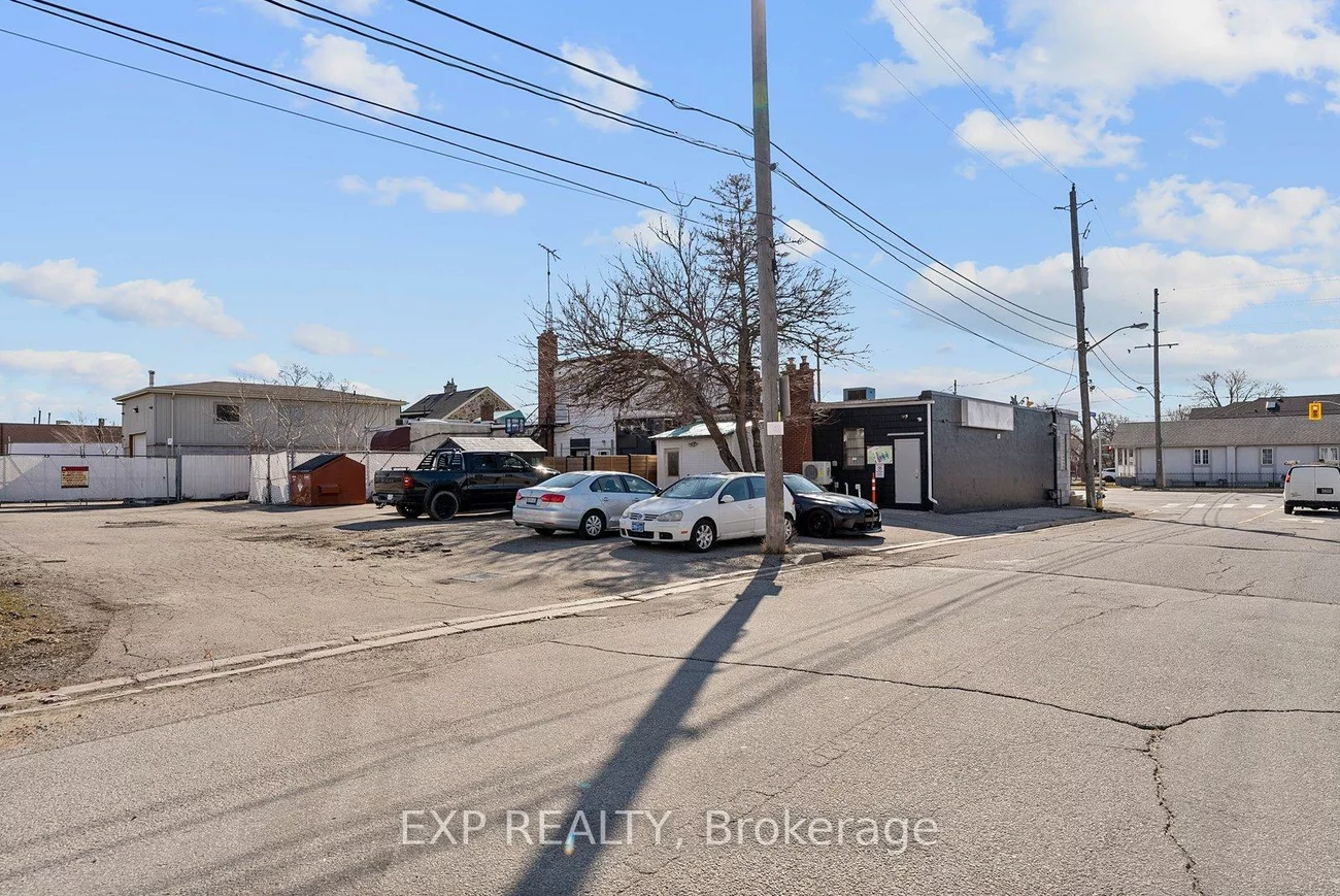 514A, Evans, Alderwood, Toronto