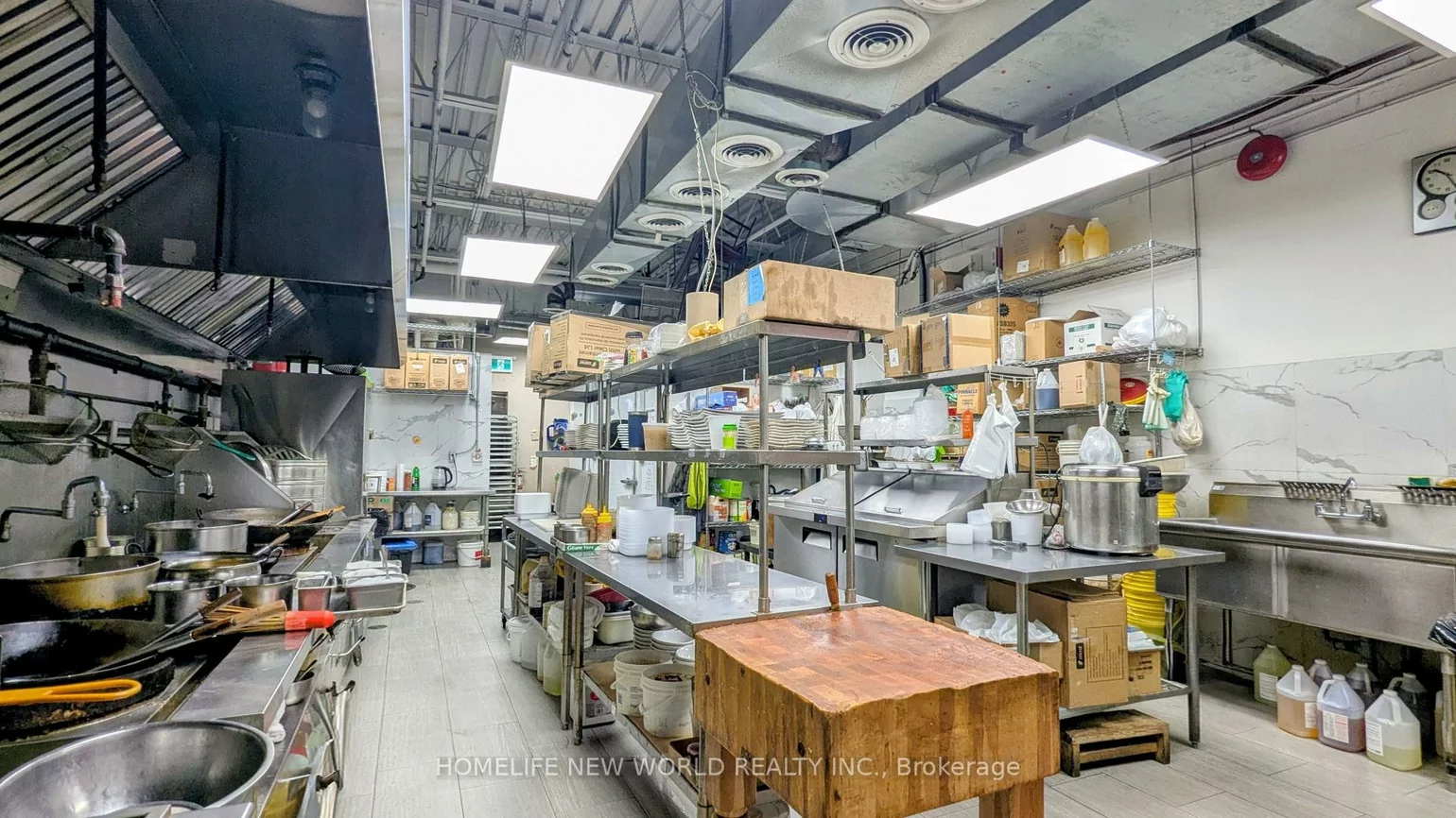 2584, Finch, Humber Summit, Toronto