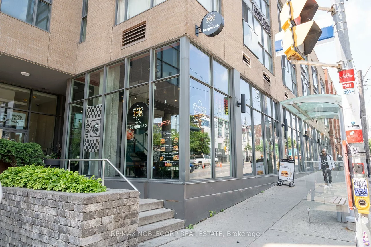 1205, Queen, South Parkdale, Toronto