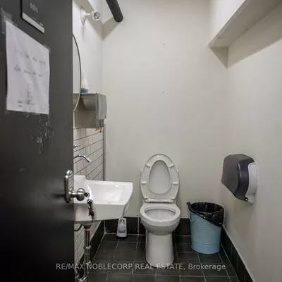 Commercial for sale, 1205, Queen, South Parkdale, Toronto