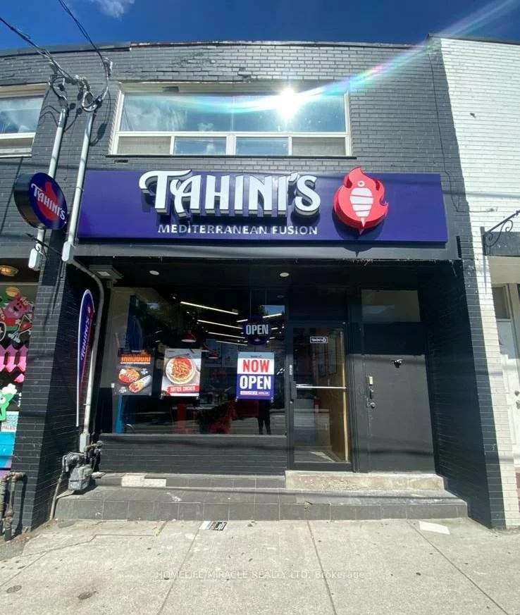 1660, Queen, Roncesvalles, Toronto
