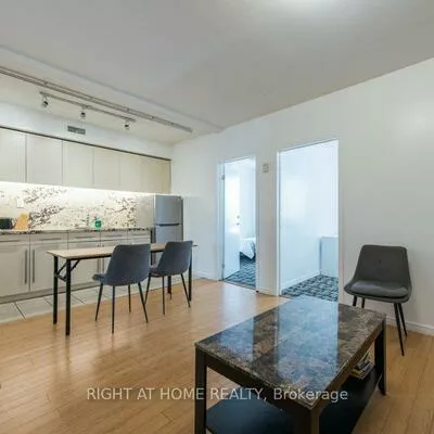 Commercial for sale, 812, Bloor, Dovercourt-Wallace Emerson-Junction, Toronto