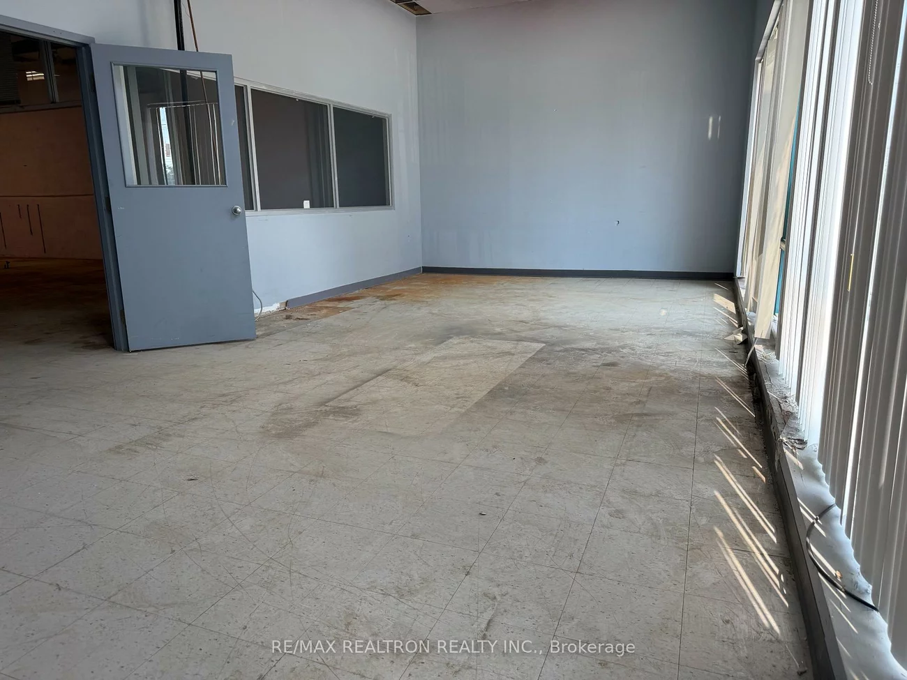 1270, Finch, York University Heights, Toronto