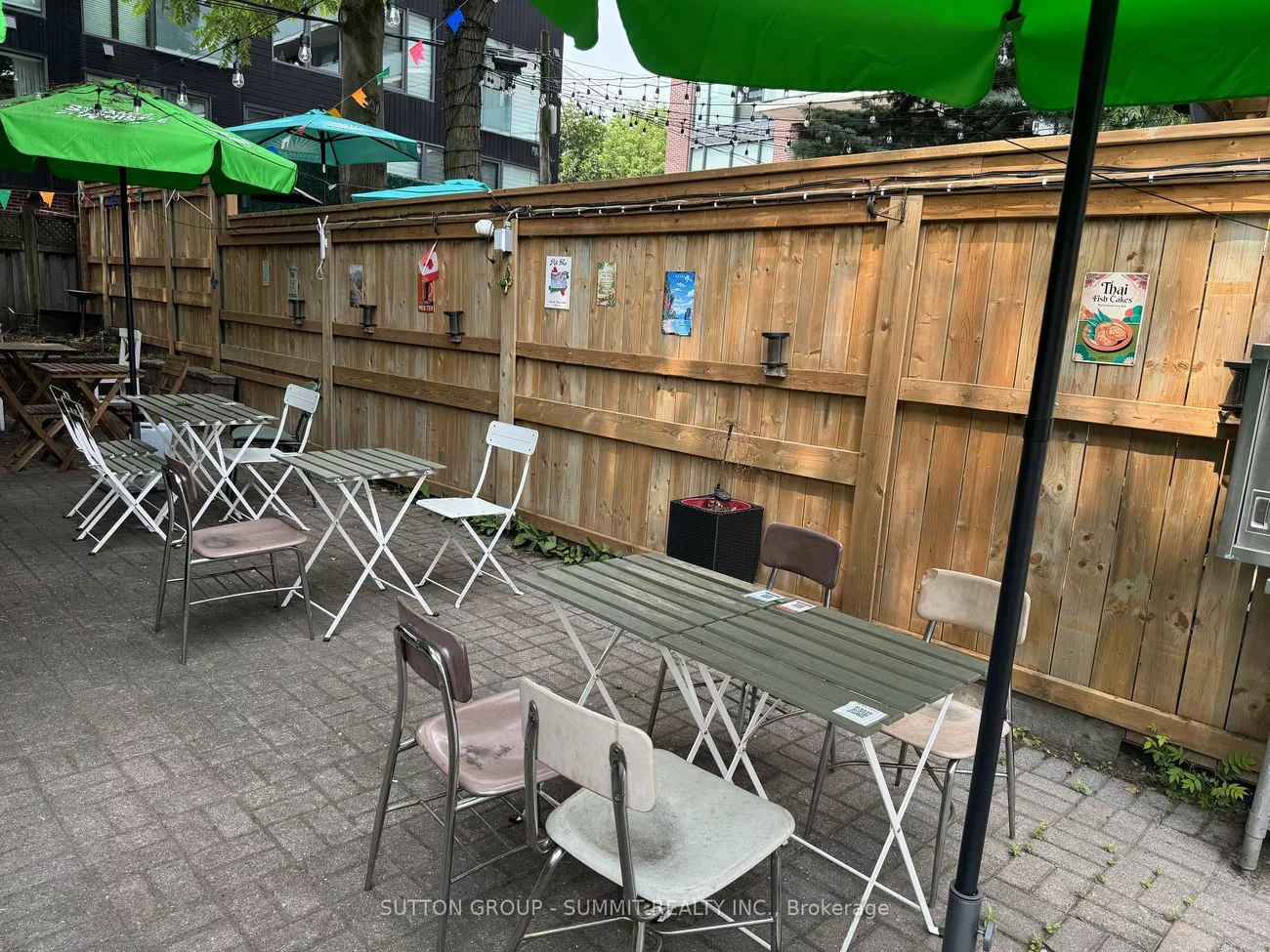 414, Roncesvalles, High Park-Swansea, Toronto
