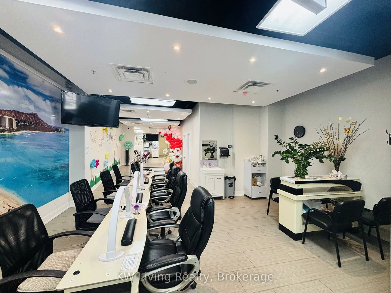 1642, Bloor, High Park North, Toronto