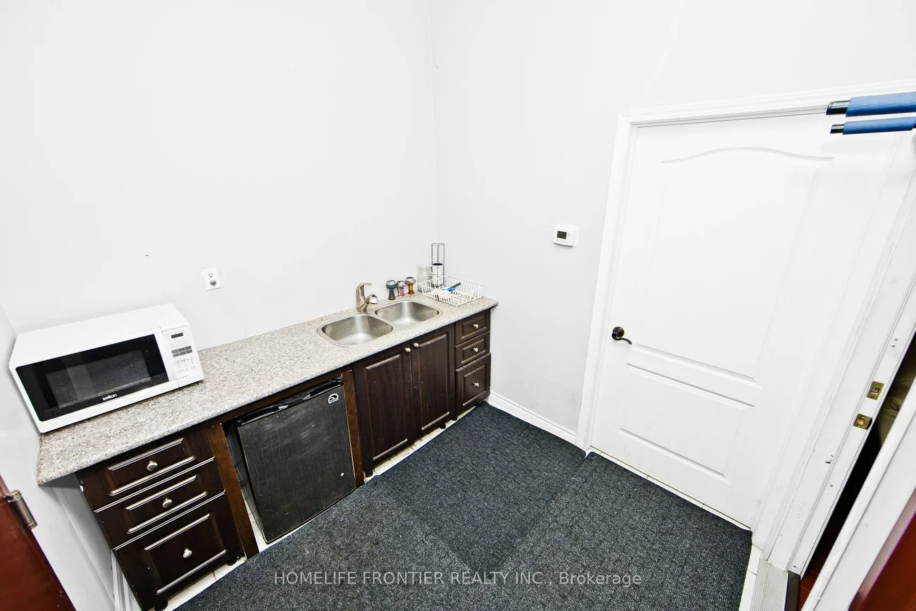 19, Woodbine Downs, West Humber-Clairville, Toronto