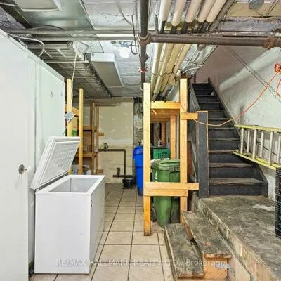 Commercial for sale, 523, Annette, High Park North, Toronto