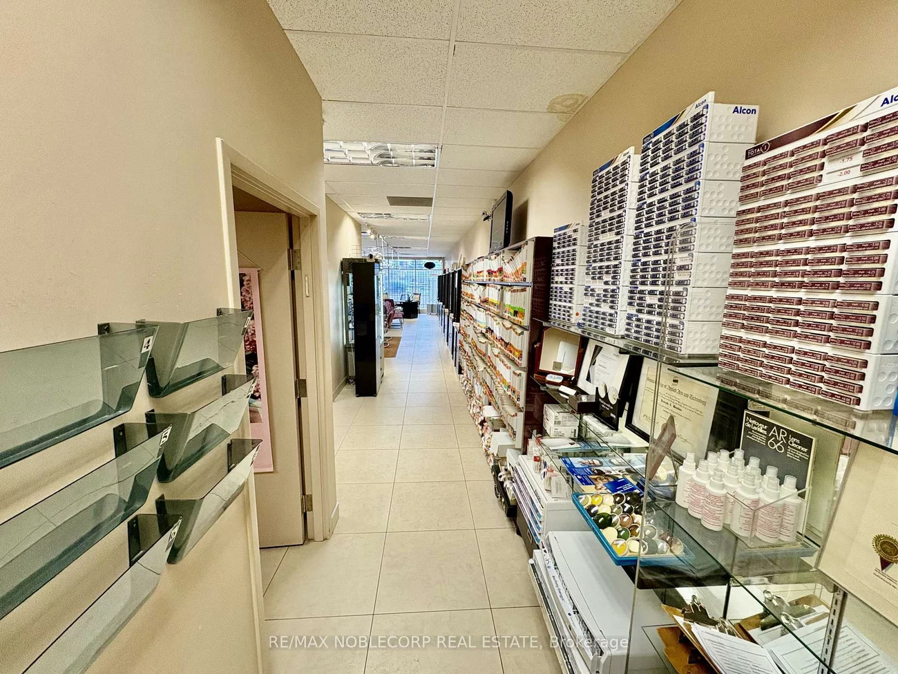 4105, STEELES, Black Creek, Toronto