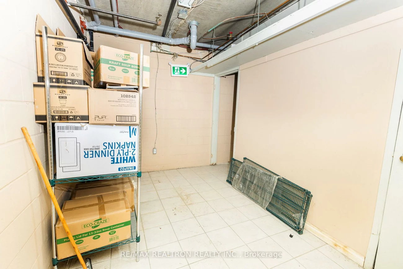 963, Albion, Thistletown-Beaumonde Heights, Toronto