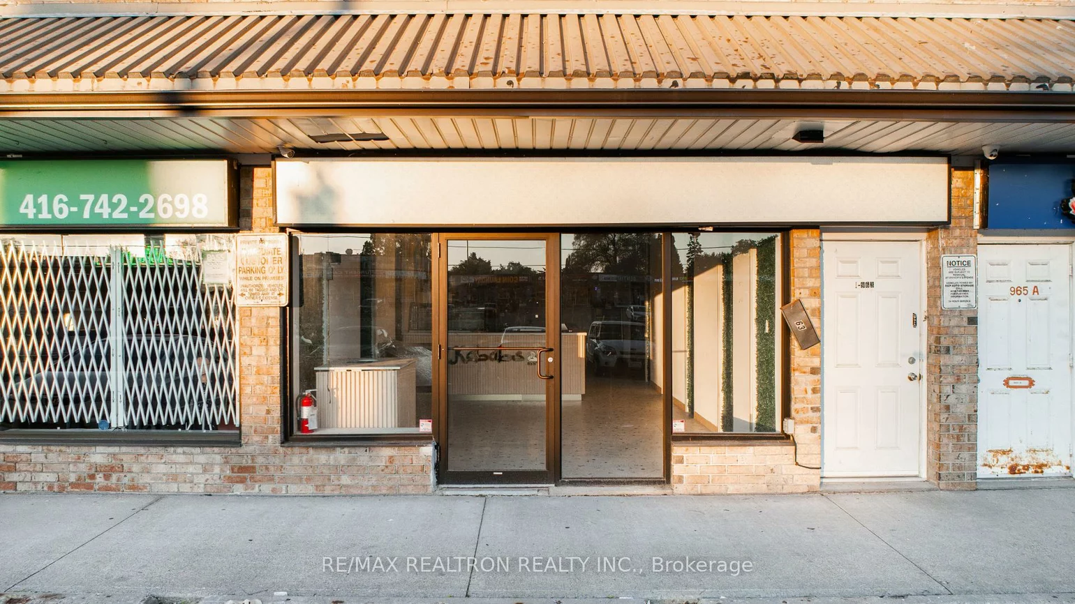 963, Albion, Thistletown-Beaumonde Heights, Toronto