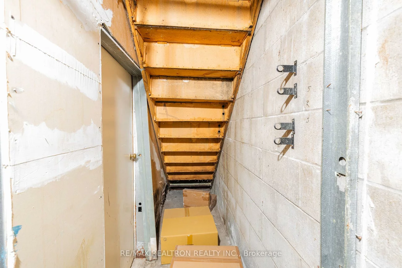 963, Albion, Thistletown-Beaumonde Heights, Toronto